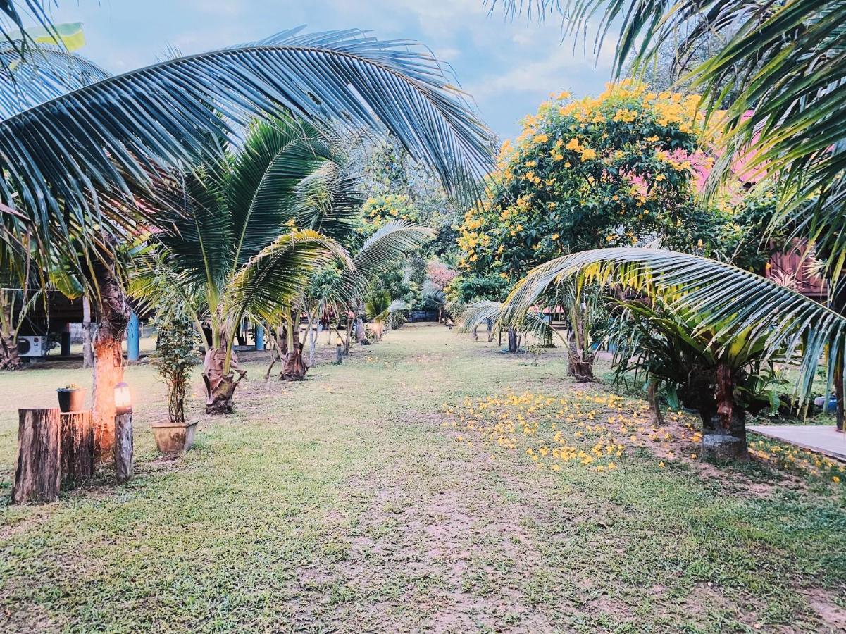 Nadia Resort Kohjum Koh Jum Exterior photo